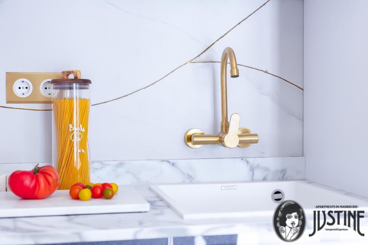 Suite Kintsugi By Justine Apartments Apartamento Turistico En Madrid Rio Εξωτερικό φωτογραφία