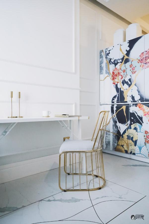 Suite Kintsugi By Justine Apartments Apartamento Turistico En Madrid Rio Εξωτερικό φωτογραφία
