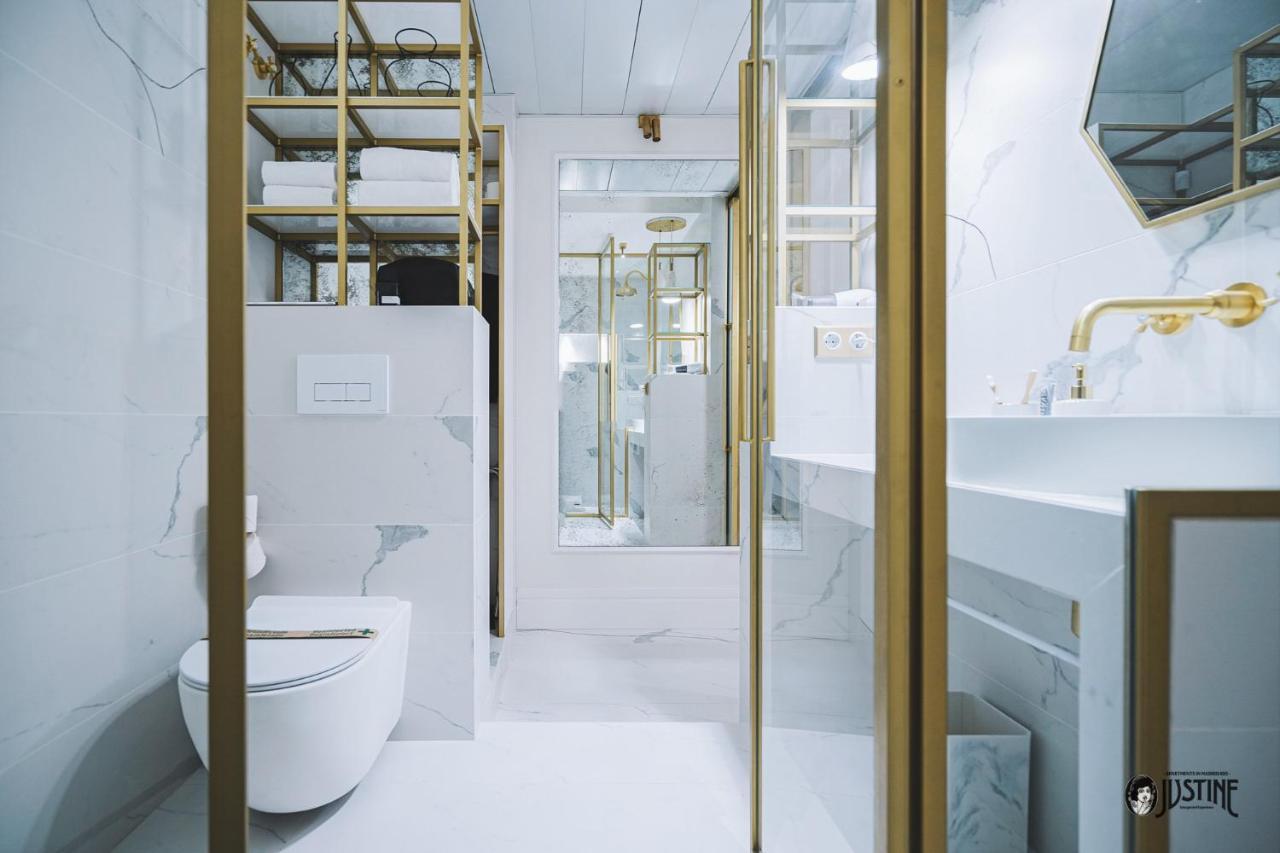Suite Kintsugi By Justine Apartments Apartamento Turistico En Madrid Rio Εξωτερικό φωτογραφία